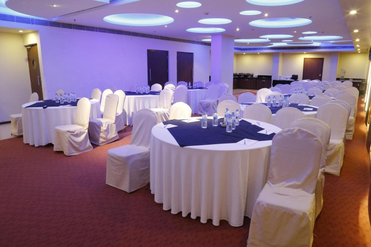 The Aures Hotel Aurangabad  Exterior photo