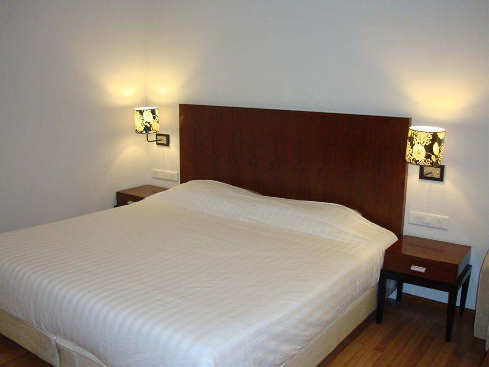 The Aures Hotel Aurangabad  Exterior photo