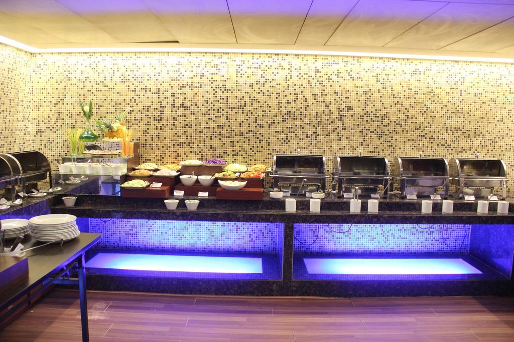 The Aures Hotel Aurangabad  Exterior photo