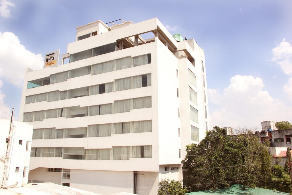 The Aures Hotel Aurangabad  Exterior photo