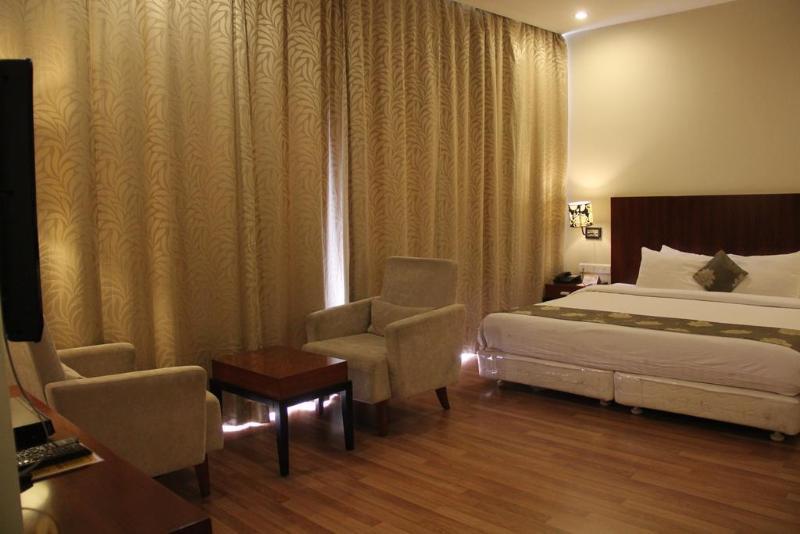 The Aures Hotel Aurangabad  Exterior photo